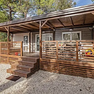 Prázdninový areál Eurocamp Mobile Homes At Porton Biondi, Rovinj